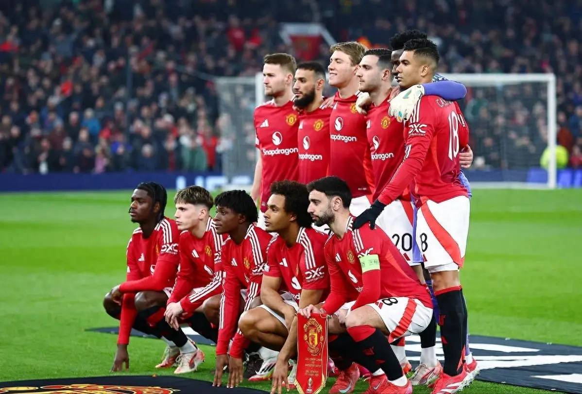 开云体育-刷新纪录引发热议！，蒂姆在曼联比赛中险胜再创辉煌时刻(热身赛张继科5局险胜19岁小将)