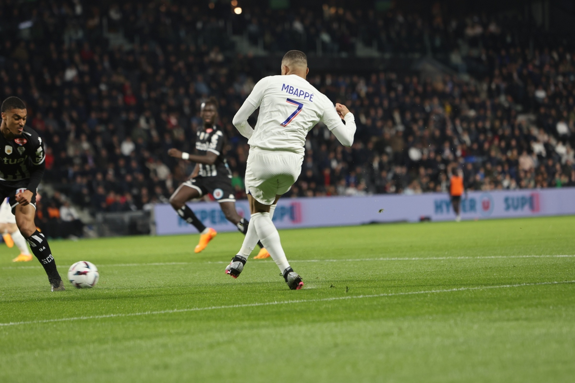 开云-姆巴佩关键节点高光表现，巴黎圣日耳曼带队取胜！的简单介绍