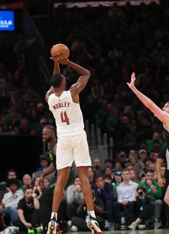 开云-塔图姆连续十场比赛得分超过赛况扑朔迷离，DWG挑战极限！的简单介绍